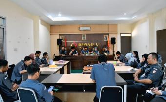 Kegiatan Rapat Rutin Seninan Bawaslu Kabupaten Semarang, Senin 13 April 2026
