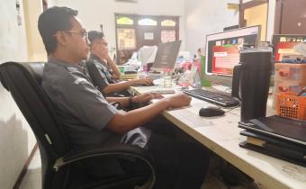 Kasubbag P3SP2H Bawaslu Kabupaten Semarang mengikuti Zoom Meeting Selasa Menyapa dengan Tema "Peningkatan Kapasitas Teknis Penyusunan Kajian Hukum dan Telaah Staf", Selasa, (14/04/2026)