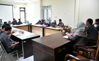 Suasana rapat rutin seninan Bawaslu Kabupaten Semarang pada Senin, 20 April 2026.