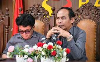 Ketua Bawaslu Kabupaten Semarang, Agus Riyanto dalam rapat rutin Seninan pada Senin (20/4/2026).