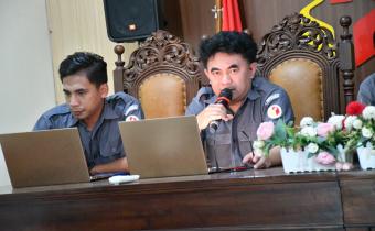 Koordinator Divisi Penanganan Pelanggaran Bawaslu Kabupaten Semarang, Nurkus Budiantomo, dalam rapat Seninan, Senin (20/4/2026).