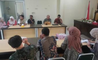 Rapat tindak lanjut Surat Edaran Bawaslu Nomor 12 Tahun 2026 tentang Penyelenggaraan SPIP Terintegrasi Tahun 2026 yang diikuti Tim Penilaian Mandiri Maturitas SPIP Bawaslu Kabupaten Semarang di Aula Bawaslu Kabupaten Semarang, Kamis (4/6/2026).