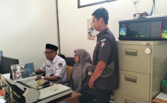 kegiatan pengawasan di kantor KPU Kabupaten Semarang