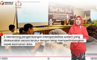 Koordinator Divisi SDMO dan Diklat Bawaslu Kabupaten Semarang, Fithriyah saat menjadi presenter Bawaslu Membelajarkan Volume 2 Tahun 2026